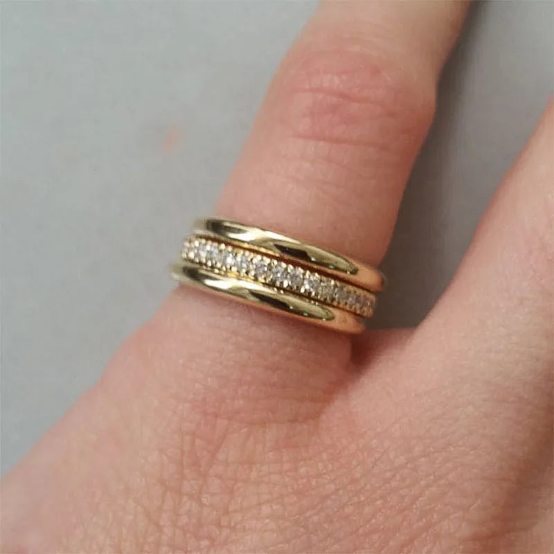 ZircaGlow Ring