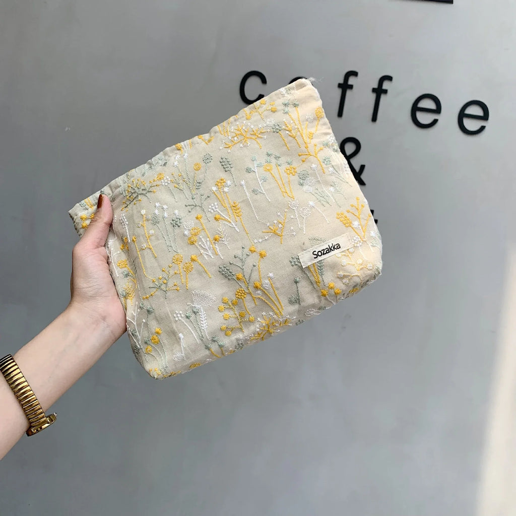 Flora Pouch