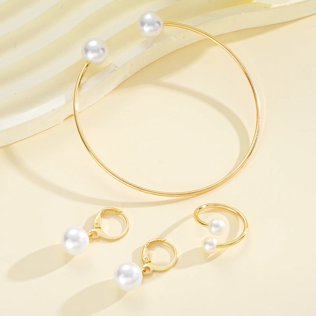 Simple Pearl Set