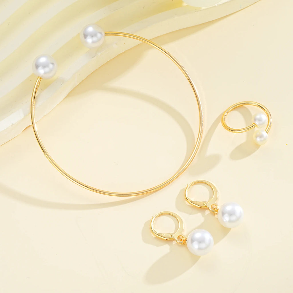Simple Pearl Set