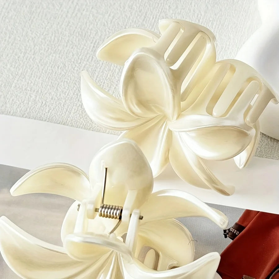 Flora Hair Clip