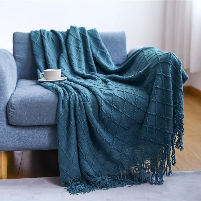 Cozy Tassel Throw
