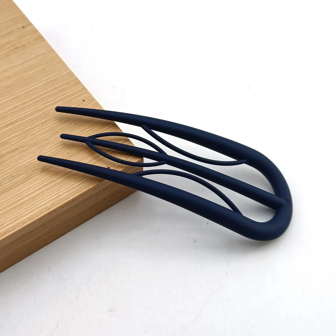 U-Shaped Hairstyle Tools