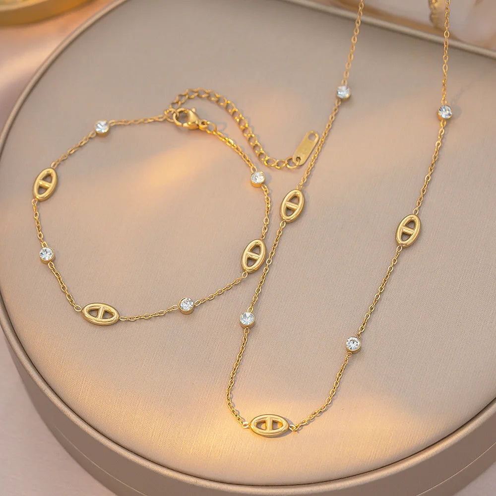 Lumière Collar Set