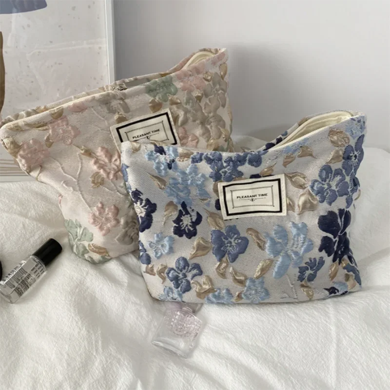 Flora Pouch