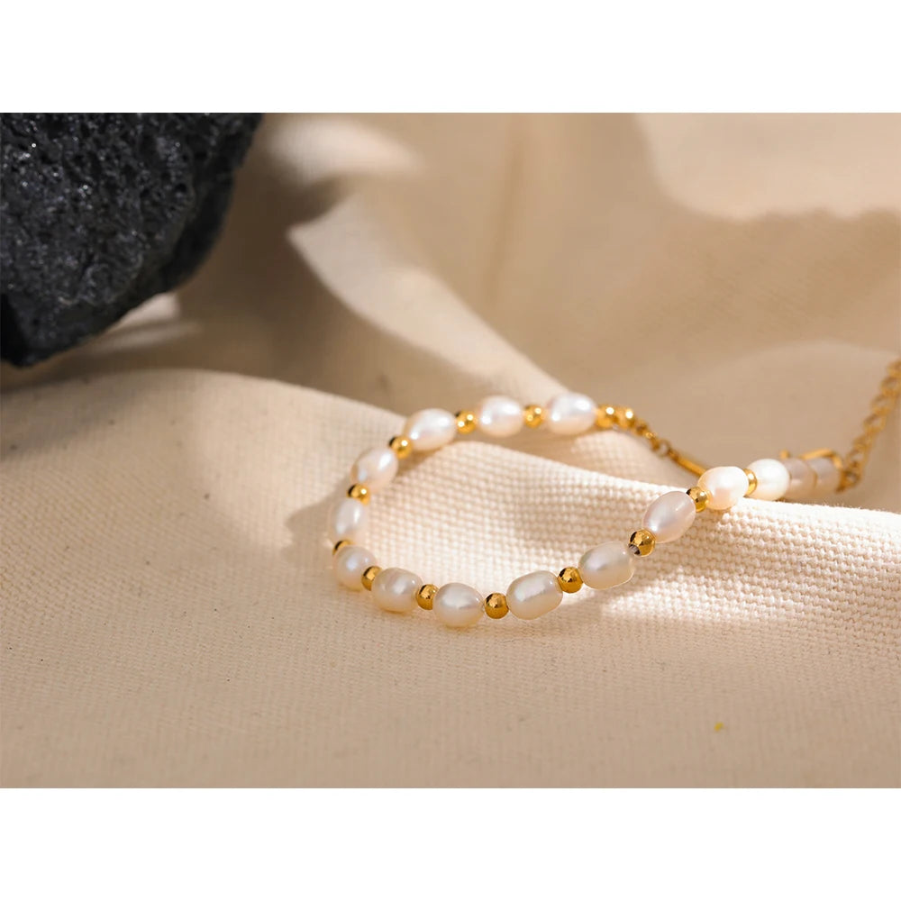 Luna Pearl Bracelet
