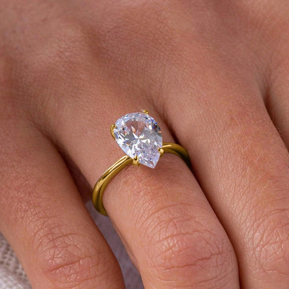 Classic Pear Glow Ring