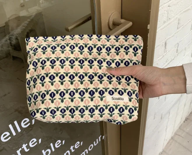 Flora Pouch