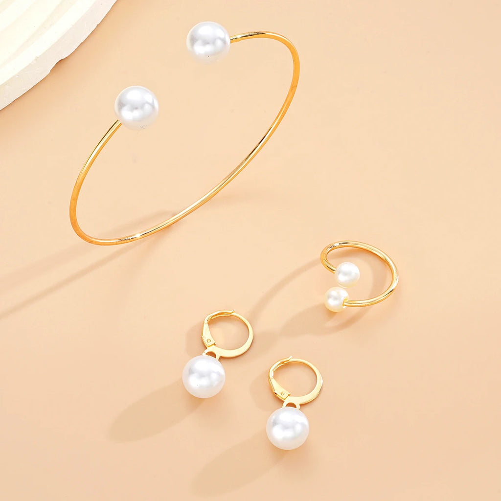 Simple Pearl Set