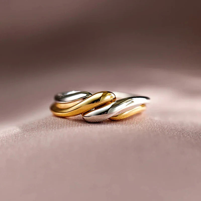 TwistAura Ring