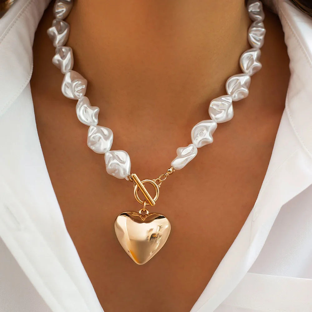 Elysia Pearl Necklace
